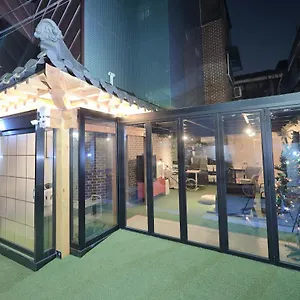 Y's House Konukevi Seul