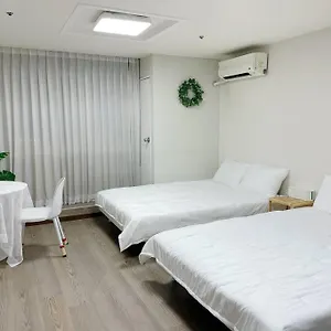 Hongdae House *