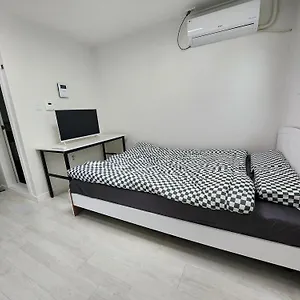 Cozy Near Soongsil Station * Seoul