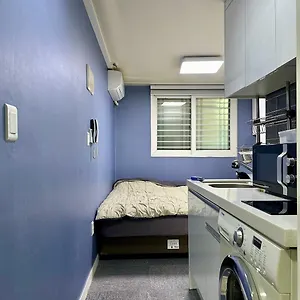 Apartment Cozy Near Sadang Station