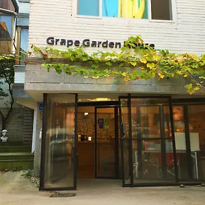 Grape Garden House 2* Séoul