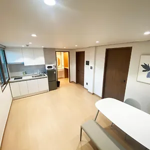 Luxe & Apartment
