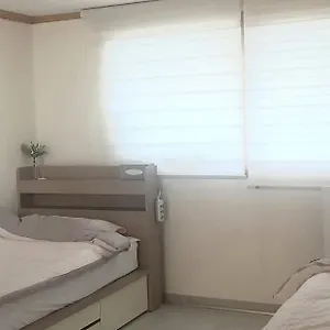 Yire House *