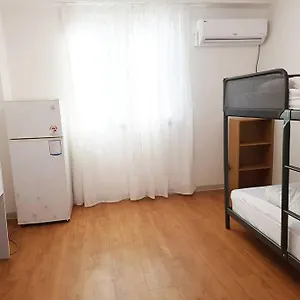 Heys House Shinchon 5br * Seoul