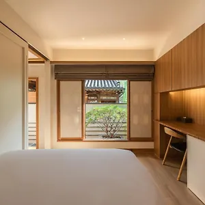 The Noble Hanok *