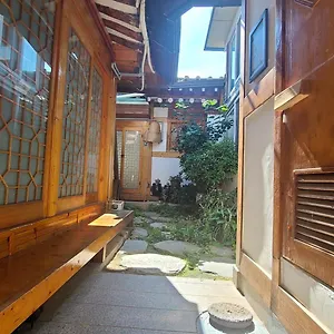 Guest house Yeonwoo House