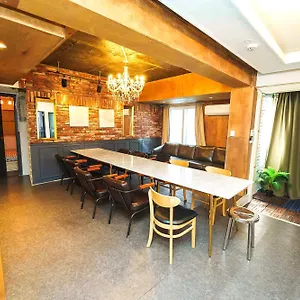 Apartment Gu & Anne House Sinchon Seoul