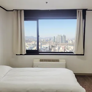 Apartment 247 Riverview Seoul