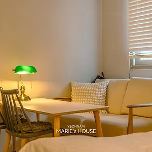 Marie's House 102 Hongdae Guest house