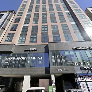 Apartment Sillim Sindaebang Station Gocheok Sky Dome Lovely House Seoul