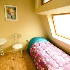 Guest house Kimchee Sinchon