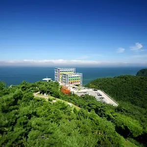 Haslla Art World Museum Hotel