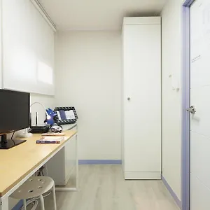 Leo Hongdae Hotel 2*