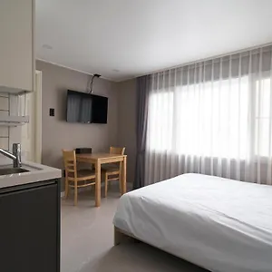 ゲストハウス Jinsim House *
