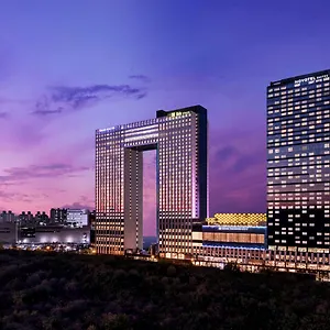 Grand Mercure Ambassador And Residences Yongsan 5*