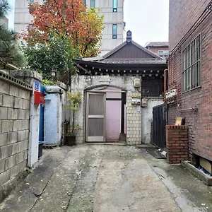 Bluebird - Foreign Only Hostel Seoul