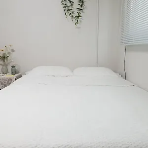 House Apartment *