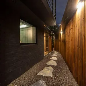 Azit Under Namsan Mt Apartment