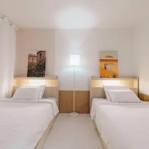 #3 Beds, 2 #netflix Dongdaemun Lemon House