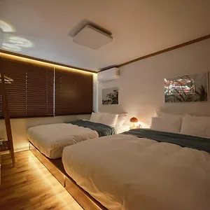Riverest Hongdae * 서울특별시