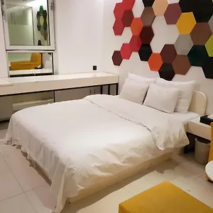 Star Motel *