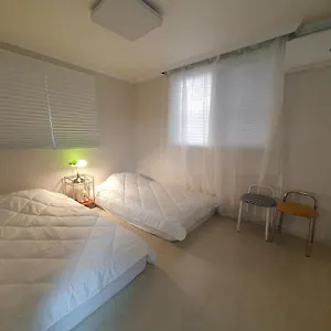 New Open Sale Haebangchon Itaewon Myeongdong Hongdae Insadong Gyeongbokgung Palace Villa *