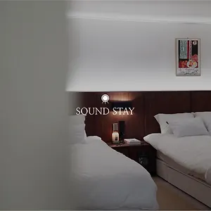 Sound Stay, 1 Minute Walk From Sillim Station, Netflix, 2 Queen-sized Beds, Hongdae 20 Minutes, Remodeling *