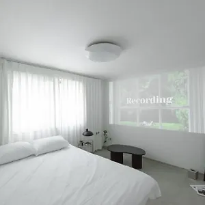 National 7 Minutes Walk, 3 Minutes For Airport Bus, 20 Minutes For Gangnam Subway Villa