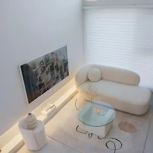 Apartment Seongsu 10 Minutes, K-architectural Designers' Unique House *