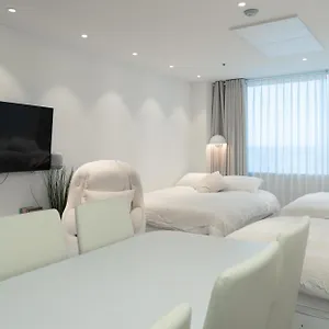 Apartment New Hongdae House