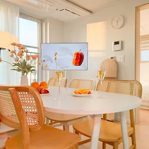 Heidi House, Villa *