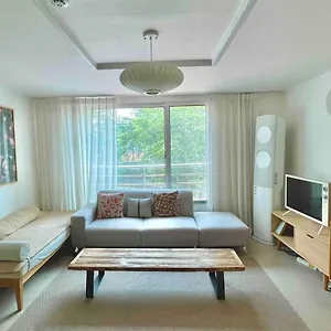 99 Hongdae 3rooms 2baths Apartment Seoul