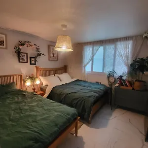 Guest house Full House *