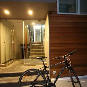 Hostel The Somi Guesthouse