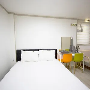 Apartment The Business Seoul