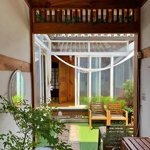 Guest house Seoulstory Hanok 3*