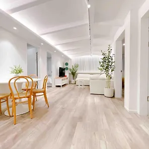 4br Designer House In Hongdae