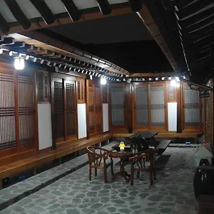 Bibimbap Hanok Insadong ソウル特別市