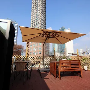 Apartment Parasol House *