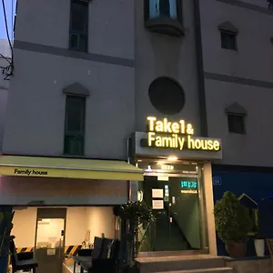 Hostel Take 1 Hongdae *