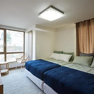 Apartment Center Duplex *